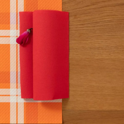 Tovaglioli Colorati Star per Forniture Professionali (40 pezzi) - VENDITA ONLINE ALL'INGROSSO B2B - rosso ambientata