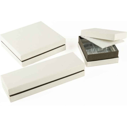 Scatole rivestite bianche portapraline