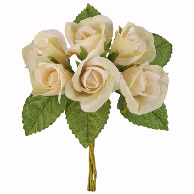 Boccioli di rosa in tessuto