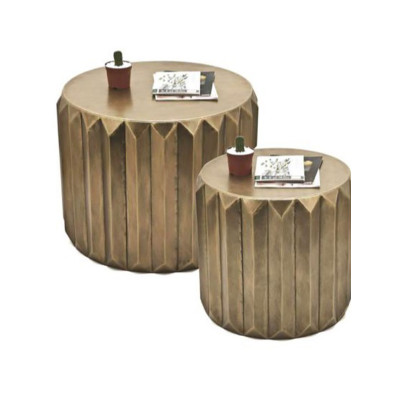 Tavolino design in metallo