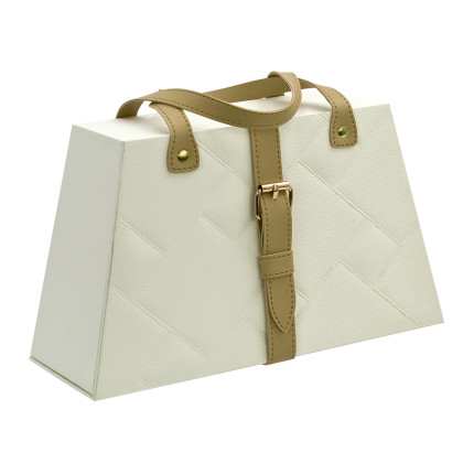 Borsa avorio con cinturino e manici in similpelle marroni