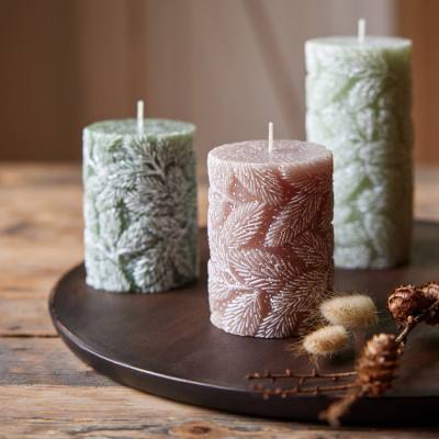 Candela Invernale con Foglie in Rilievo 2