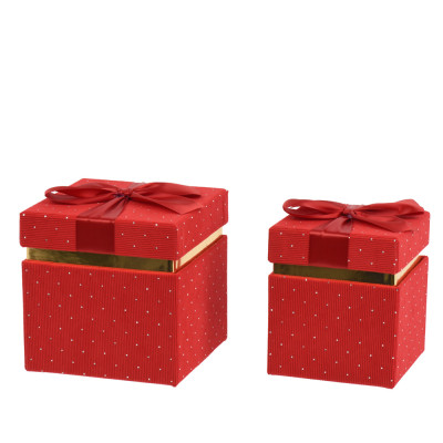 SCATOLA QUADRATA IN VELLUTO ROSSO CON STRASS E FIOCCO 2